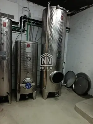 12 ha vineyard, Breznički Hum - complete equipment and building - 12