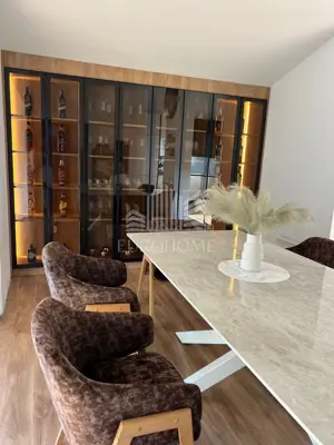ZADAR, CENTAR, Luxuriously furnished long-term rental, 120 m²