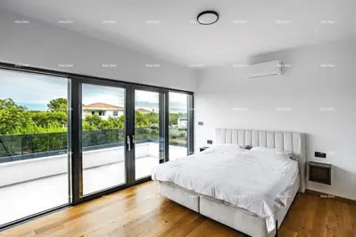 Kuća u Banjolama, bazen 27 m² i uređena okućnica - 19