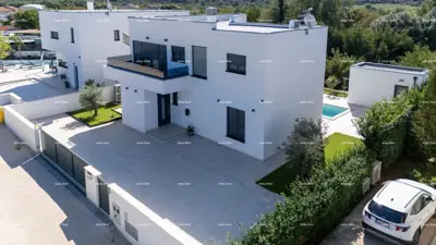 Kuća u Banjolama, bazen 27 m² i uređena okućnica - 7