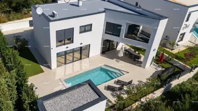 Kuća u Banjolama, bazen 27 m² i uređena okućnica - 2