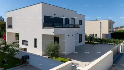 Kuća u Banjolama, bazen 27 m² i uređena okućnica - 4