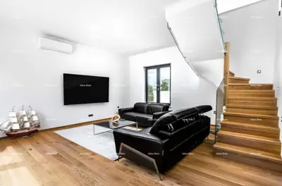 Kuća u Banjolama, bazen 27 m² i uređena okućnica - 13