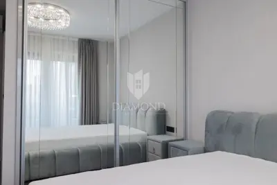 Apartment 119 m², Rovinj - elite zone and private yard - 17