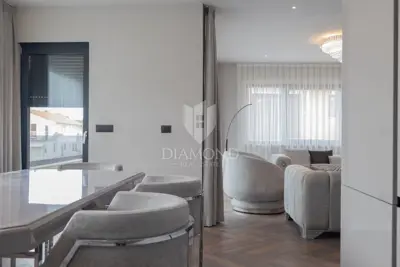 Apartment 119 m², Rovinj - elite zone and private yard - 10
