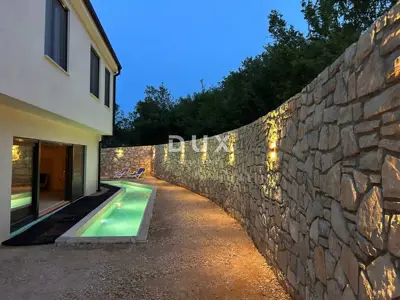 Villa 422 m², Vrbnik on the island of Krk - complete privacy - 2