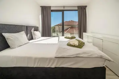 Kuća 170 m², Krk - moderna kuća s bazenom - 15