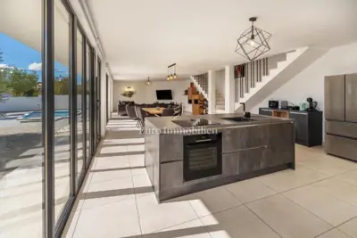 Kuća 170 m², Krk - moderna kuća s bazenom - 9