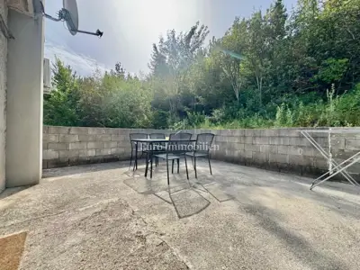 Kuća s tri stambene jedinice – okolica Labina - 19