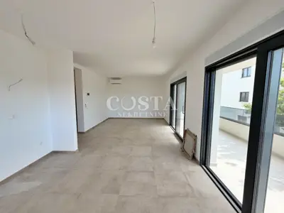 Stan 67 m², Sukošan - 2 sobe, terasa i vrt - 6
