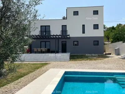 Moderna kuća s bazenom u Puli, samo 1500 m od mora - 2