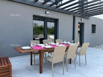 Moderna kuća s bazenom u Puli, samo 1500 m od mora - 4