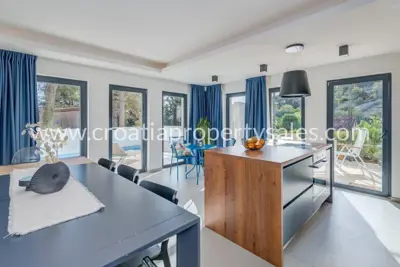 House, Brač, 150 m², 885 000 € - 8