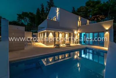 Haus, Brač, 150 m², 885 000 €
