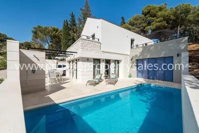 House, Brač, 150 m², 885 000 € - 5