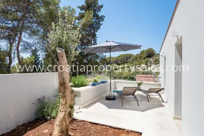 House, Brač, 150 m², 885 000 € - 6