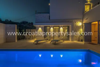 House, Brač, 150 m², 885 000 € - 3