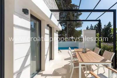 House, Brač, 150 m², 885 000 € - 11