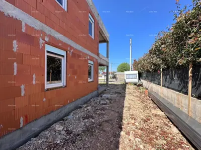 Semi-detached house in Valica near Umag, swimming pool and two parking spaces - 2