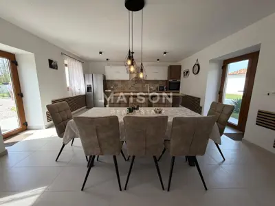 Haus 226 m², Svetvinčenat - Pool und großzügiger Gartenbereich - 10