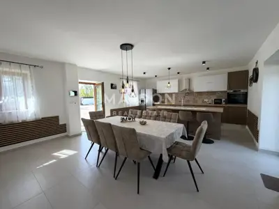 Haus 226 m², Svetvinčenat - Pool und großzügiger Gartenbereich - 9