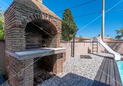 House 250 m², Barban - investment property with pool - 8