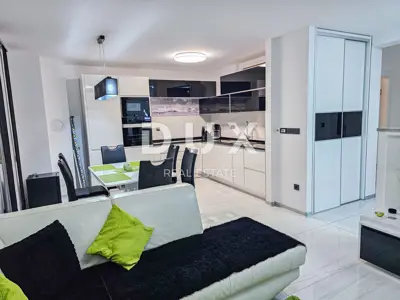 Dvojna vila 270 m², Krk - bazen, sauna i jacuzzi - 19