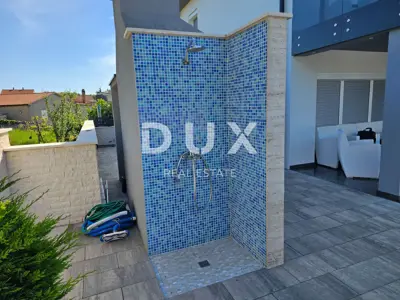 Dvojna vila 270 m², Krk - bazen, sauna i jacuzzi - 12