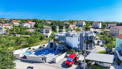 Dvojna vila 270 m², Krk - bazen, sauna i jacuzzi - 4