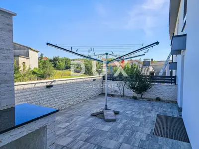 Dvojna vila 270 m², Krk - bazen, sauna i jacuzzi - 10
