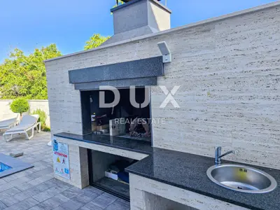 Dvojna vila 270 m², Krk - bazen, sauna i jacuzzi - 11