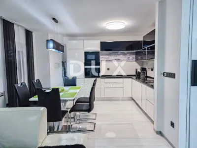Dvojna vila 270 m², Krk - bazen, sauna i jacuzzi - 17