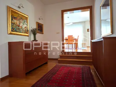 Haus zum Kauf in Lug Samoborski, 298 m² - 3