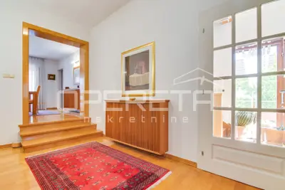 Kuća 298 m², Lug Samoborski - mirna okućnica i privatnost - 2