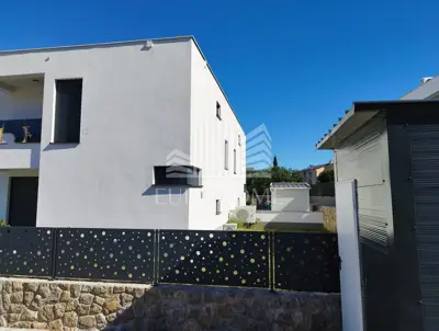 Doppelhaushälfte 156 m², Malinska, Pool und Meerblick - 8