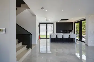 Vila 370 m², Čiovo - grijani bazen i vrt - 4