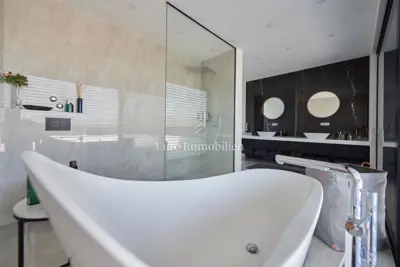 Vila 370 m², Čiovo - grijani bazen i vrt - 16