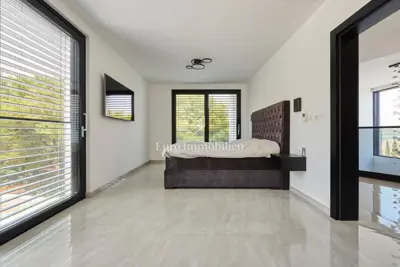 Vila 370 m², Čiovo - grijani bazen i vrt - 19