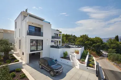 Vila 370 m², Čiovo - grijani bazen i vrt