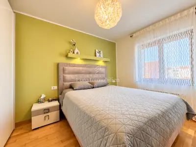 Wohnung 118,6 m², Stari Pazin - 3 Zimmer, Terrasse und Loggia - 8