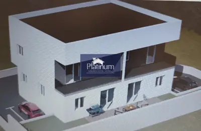 Wohnung 115 m², Fažana - 4 Schlafzimmer, Garten und 2 Parkplätze