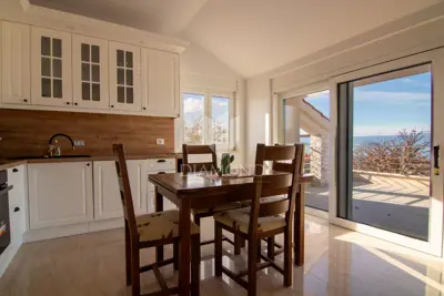 Apartment 80 m², Njivice on the island of Krk, sea view - 4