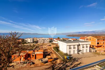 Apartment 80 m², Njivice on the island of Krk, sea view - 2
