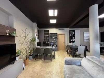 Gewerberaum 129 m², Novigrad - repräsentativ und hell - 2