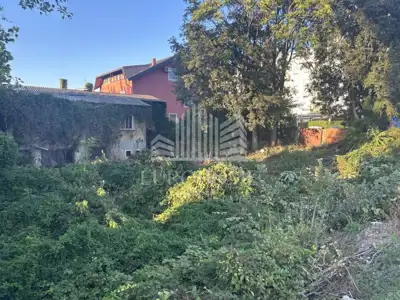 Baugrundstück mit Haus, Remetinec, Zone M am Kreisverkehr - 1