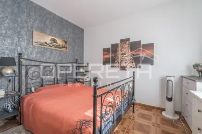 House 130 m², Divšići - peaceful surroundings and pool - 11