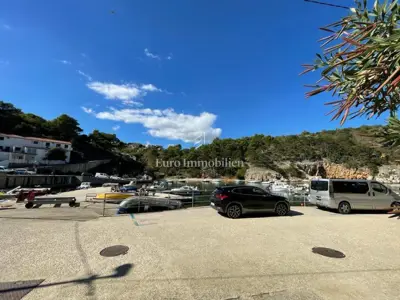 House 473 m², Vrbnik on the island of Krk, first row to the sea - 17