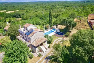 House for sale in Višnjan, 169 m² - 4