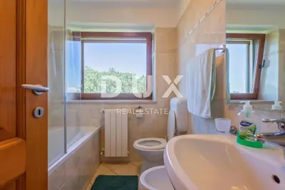 House for sale in Višnjan, 169 m² - 17