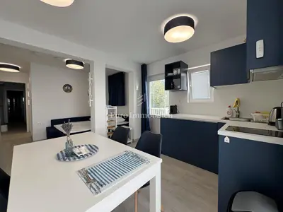 Apartmanska kuća 250 m², Bratuš - 30 m od mora - 4